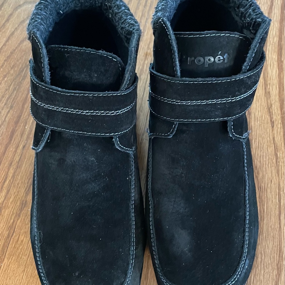 *SOLD* Women Propet Black Suede Delaney Winter Boot 9 Wide W EE Like New.
